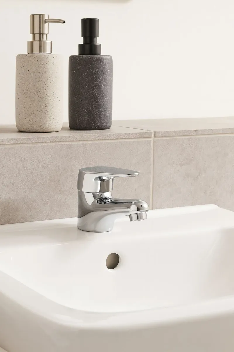 Adore Basin Mixer Tap with Clicker Waste | Chrome - Image 4
