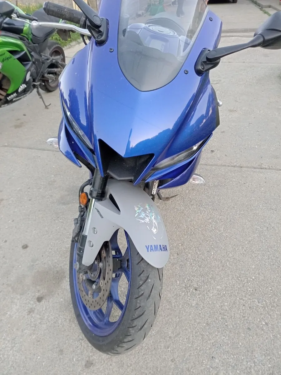 YAMAHA R3 - Image 4