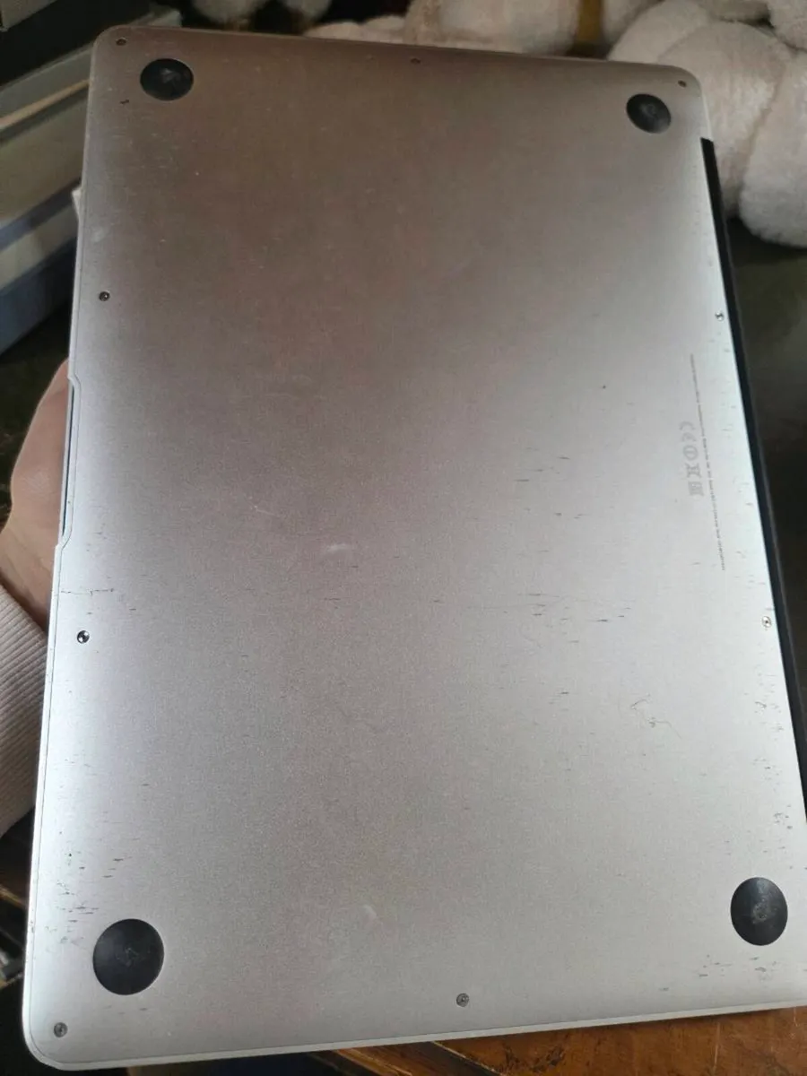 MacBook Air - Image 3