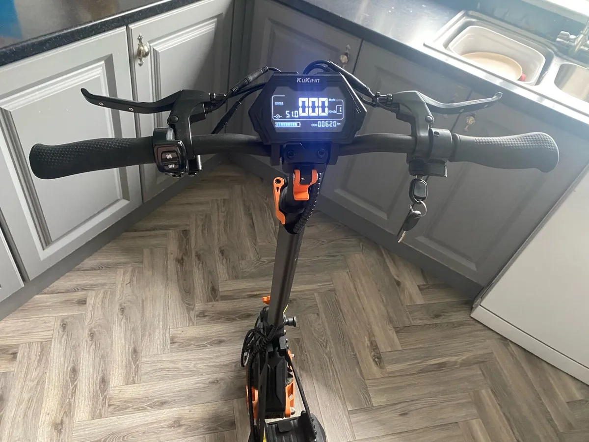 Electric scooter g2 max - Image 2
