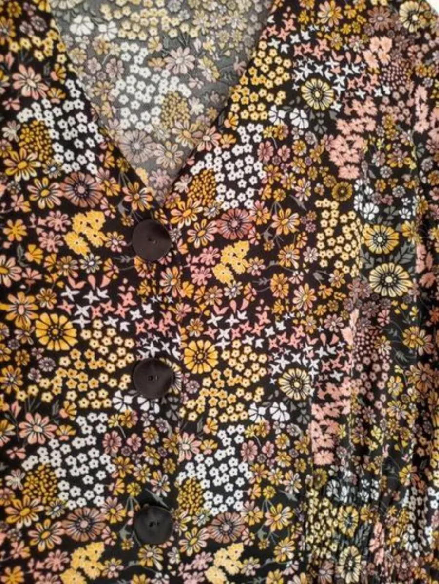 VINTAGE NEW DRESS/FREE CLUTCH BAG TO MATCH - Image 1