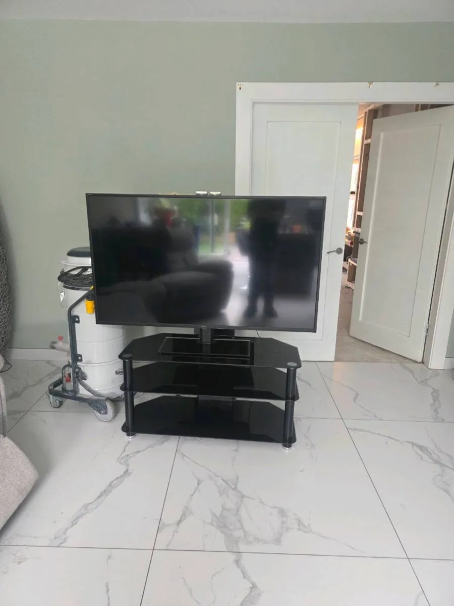 Tv and stand - Image 3