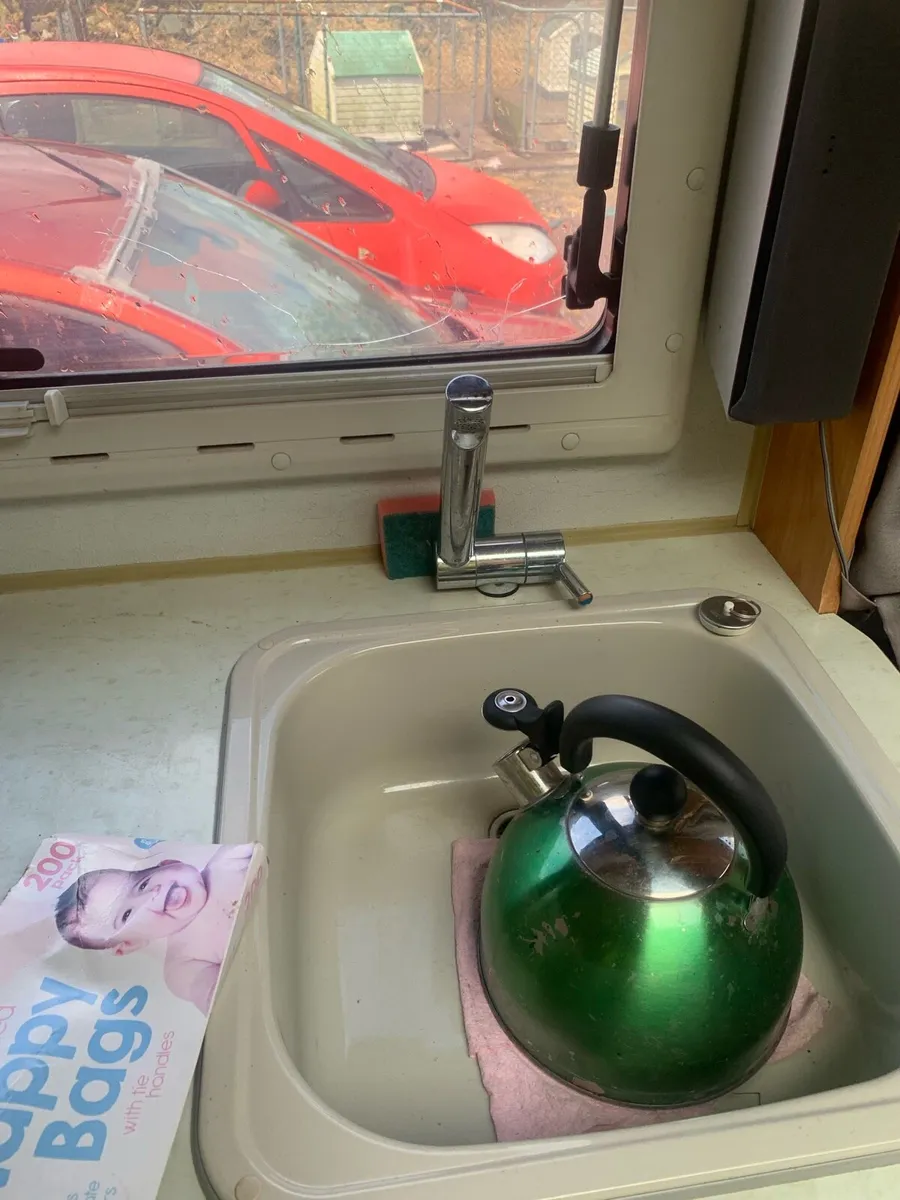Camper van - Image 2