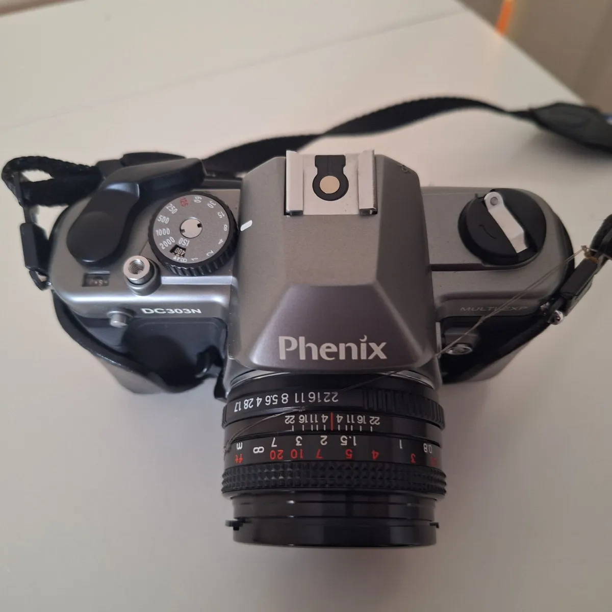 Phenix DC303N SLR Camera + Suntax 328 AZ Flash Set - Image 4