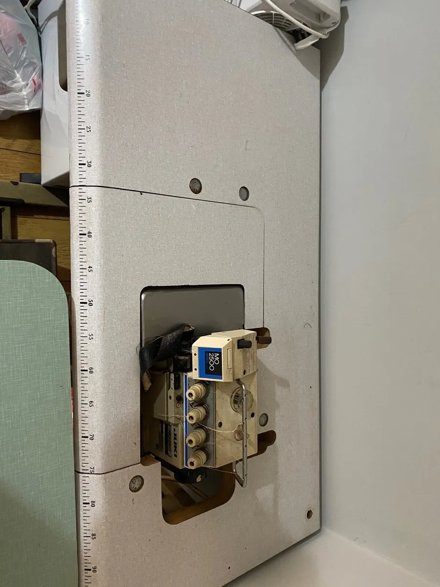 Overlocker Sewing machine - Image 2