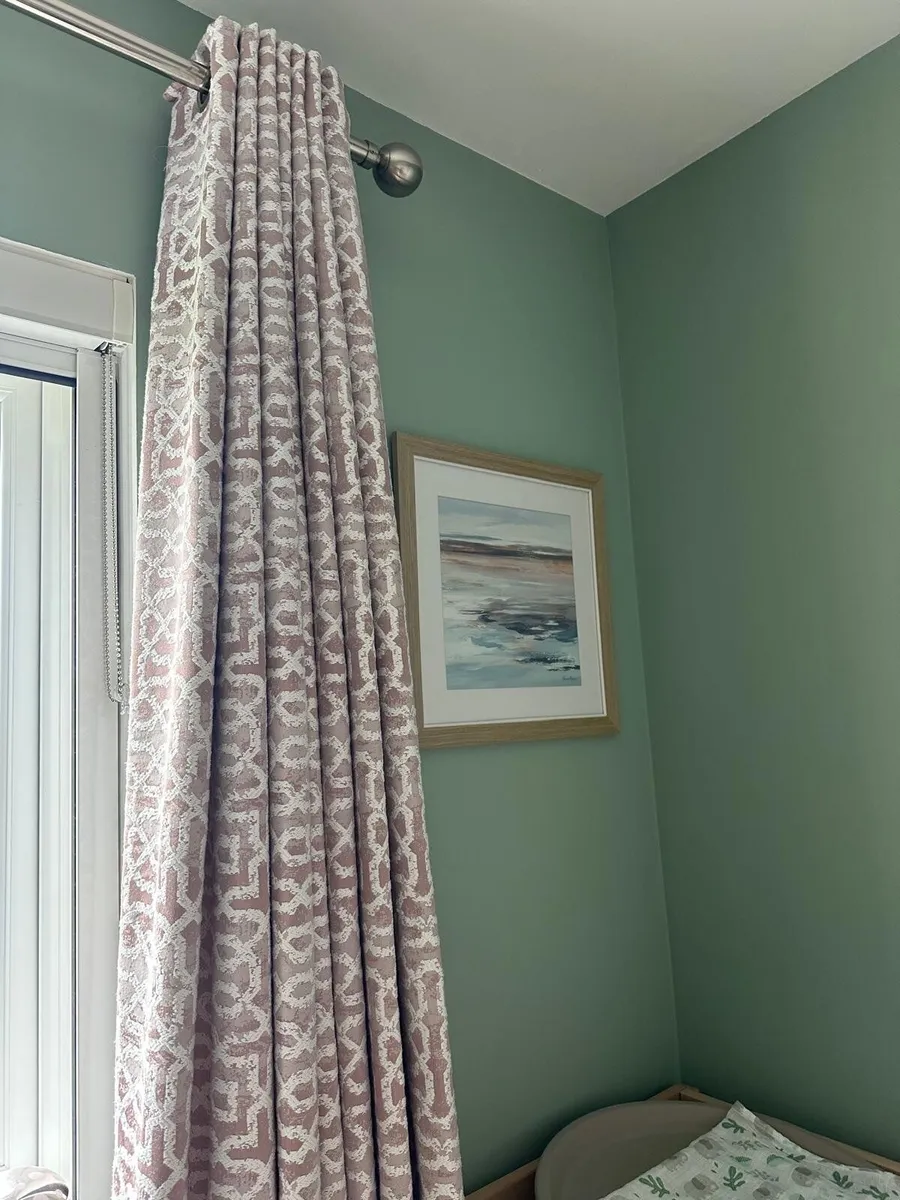 Pair of curtains - Image 1