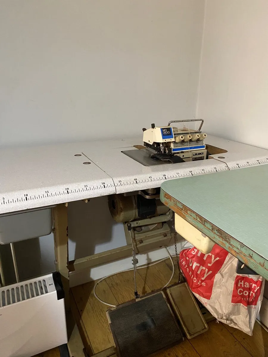 Overlocker Sewing machine - Image 1