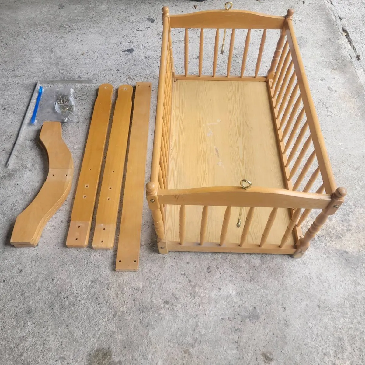 Free Wooden Crib - Image 3