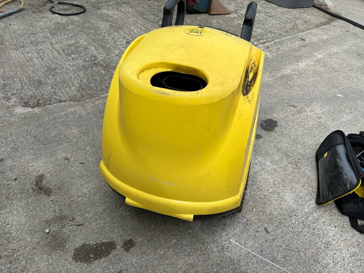 Karcher hot and cold Powerwasher - Image 2