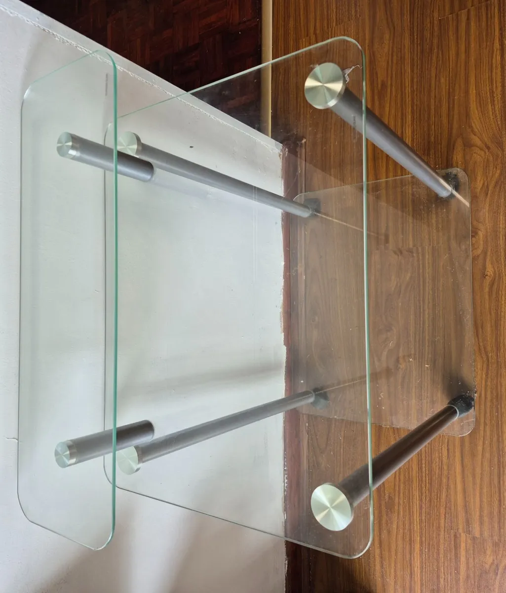 Glass trolley