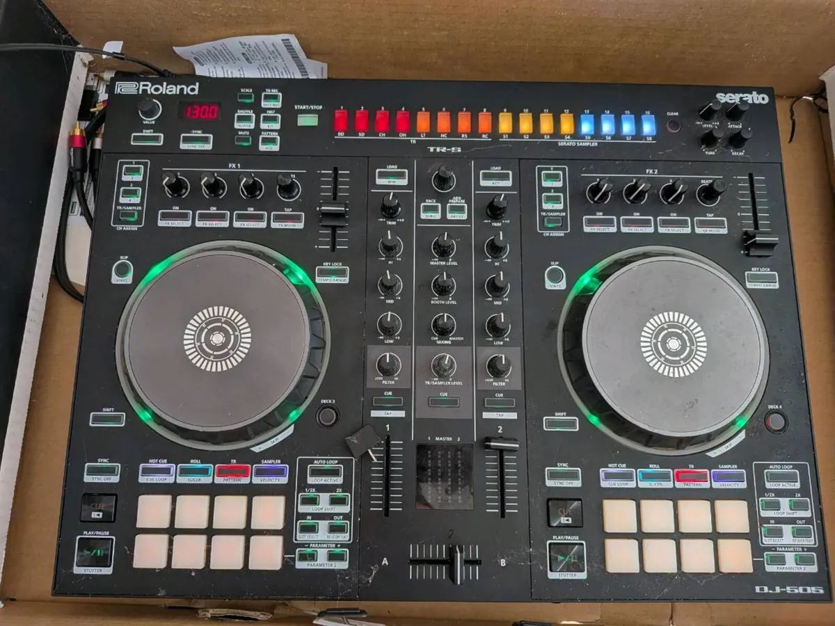 Roland DJ-505 Decks - Image 1