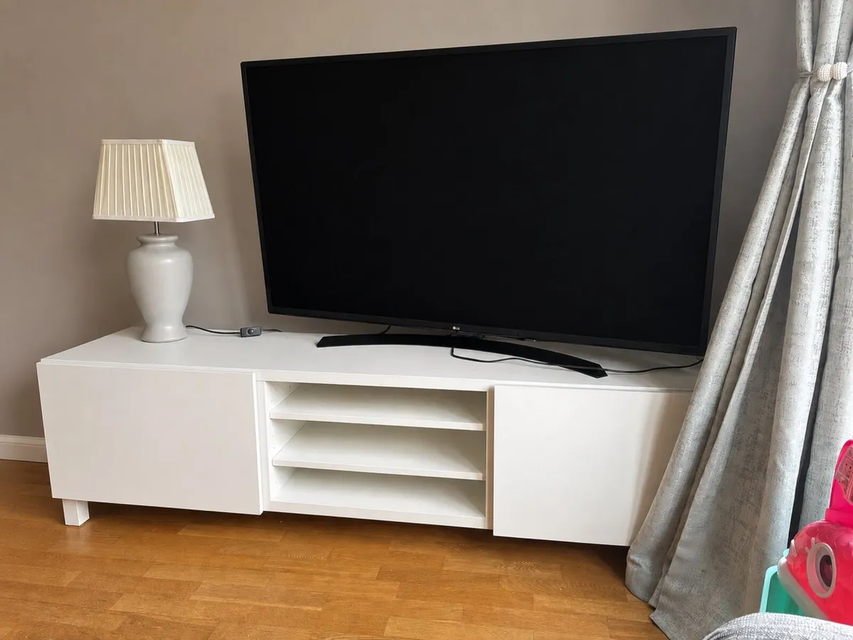 Tv unit