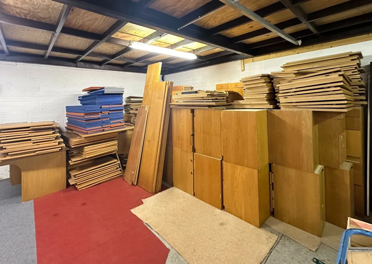 FREE 40+ office desks with dividers free to take - Image 3