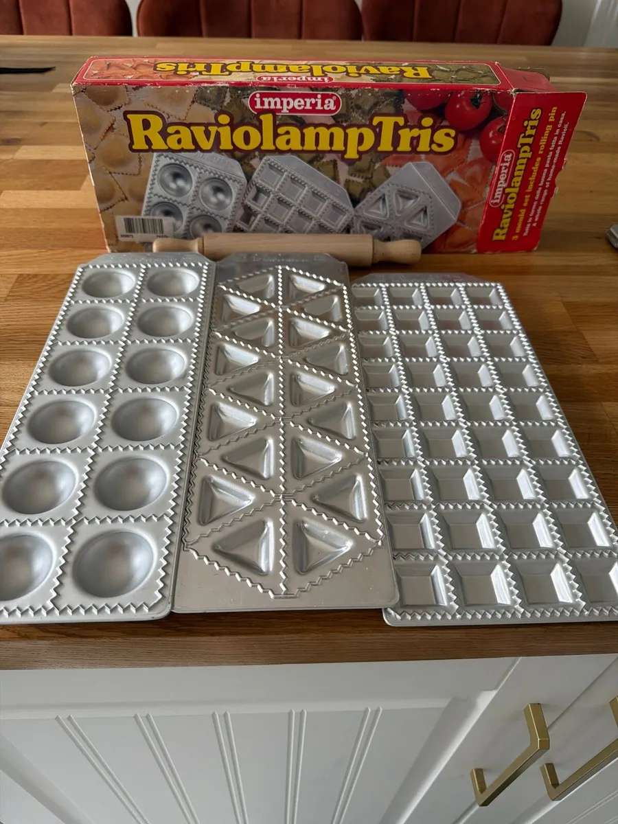 Raviola Pasta Trays never used