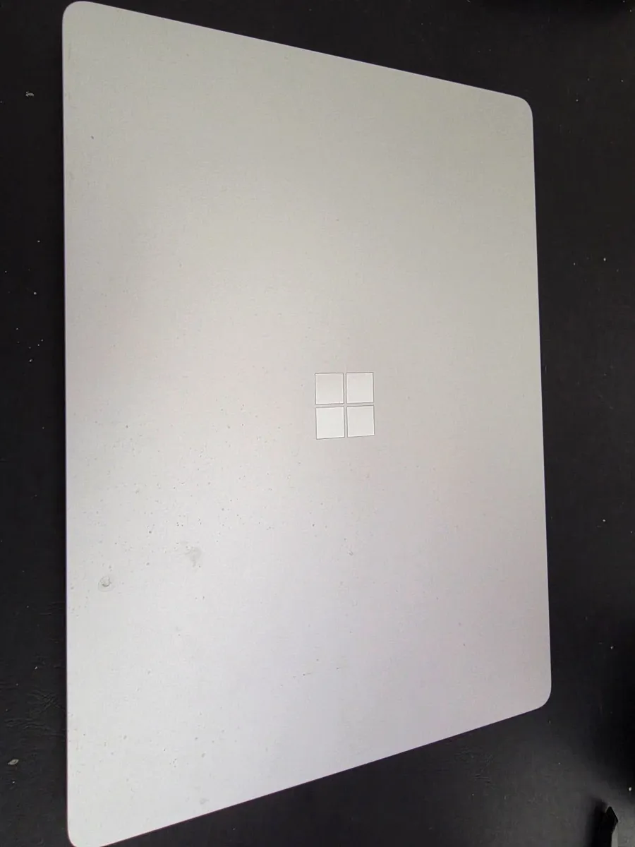 Laptop - Image 1