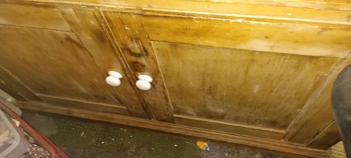 Large Victorian Mahogany Wardrobe - Image 3