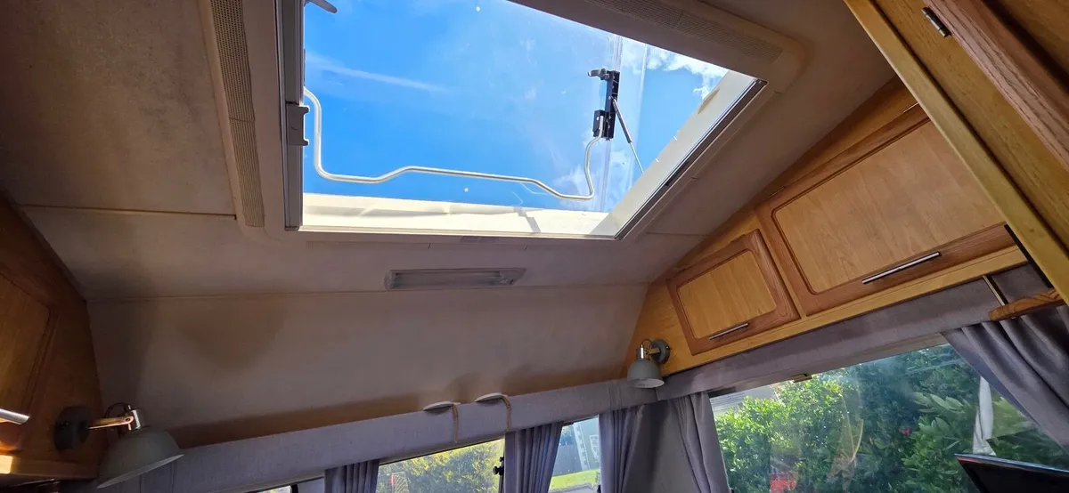 6 berth caravan - Image 3