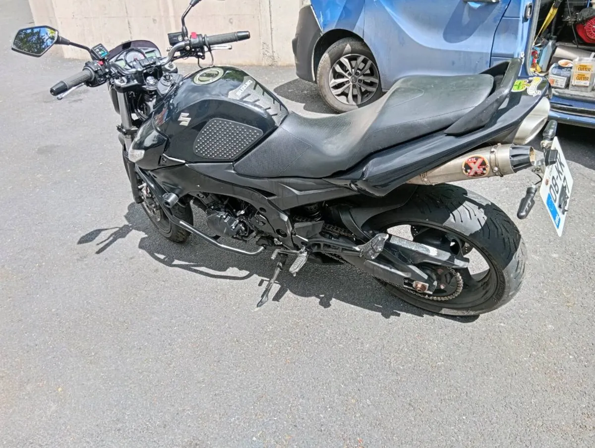 Suzuki gsr600 - Image 4