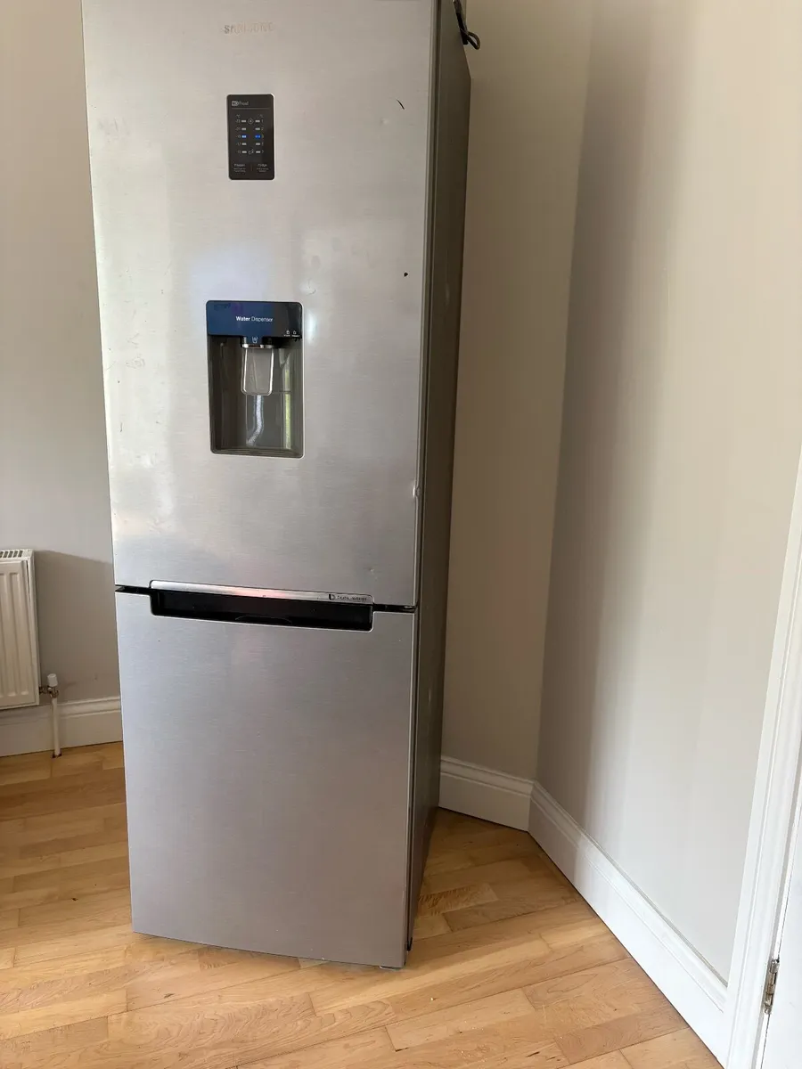 Samsung Fridge Freezer with Water Dispenser - Image 1