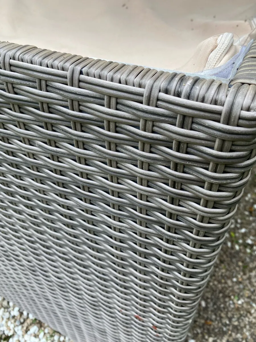 Garden cushion storage - Image 3