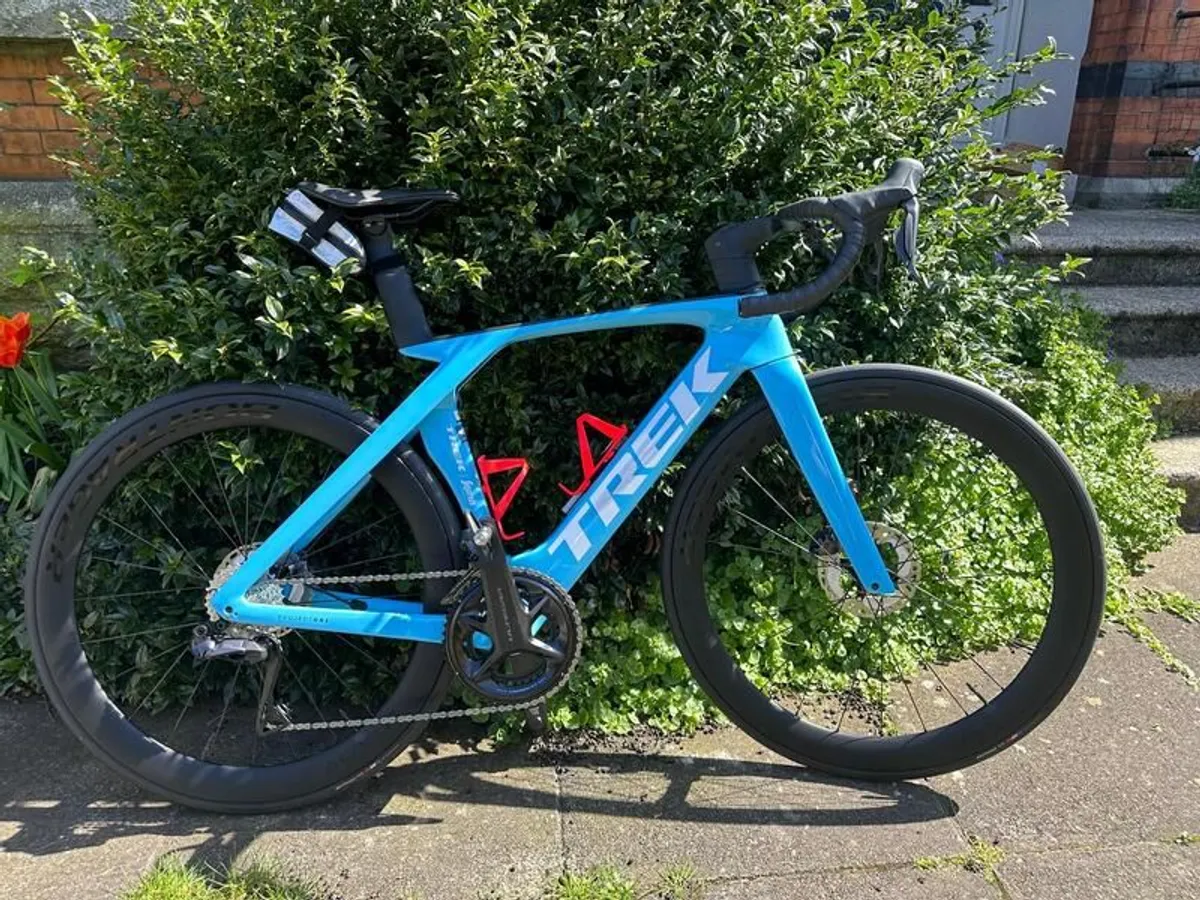 Beautiful and fast Trek Madone Slr 7 - Image 1