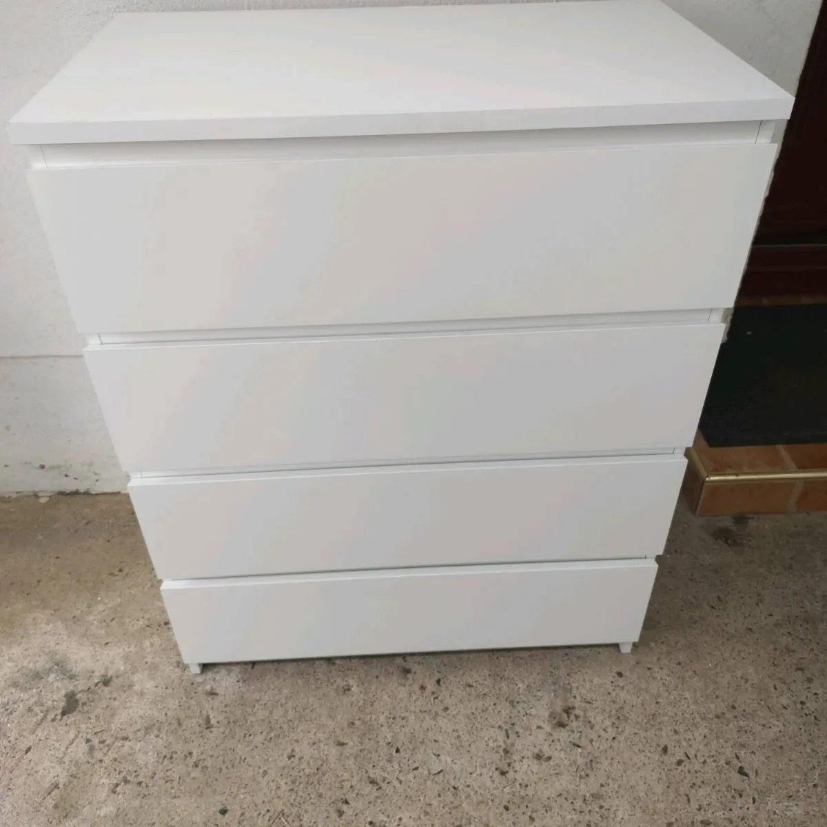 Chest of 4 drawers Malm white - Image 1