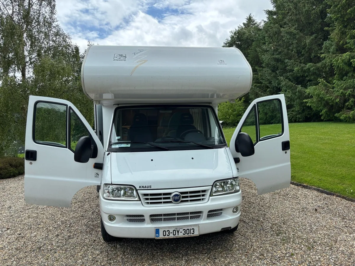 Motorhome - Image 4