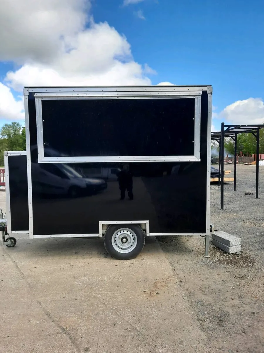 Mobile catering trailer - Image 1