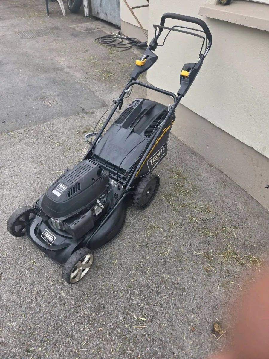 Texas 4in 1 Lawnmover self drive - Image 1