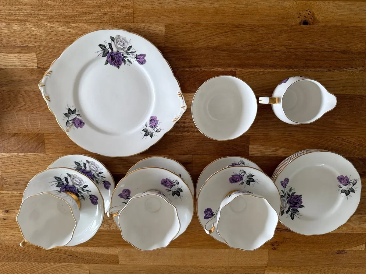 Salisbury Bone China Set - Image 1
