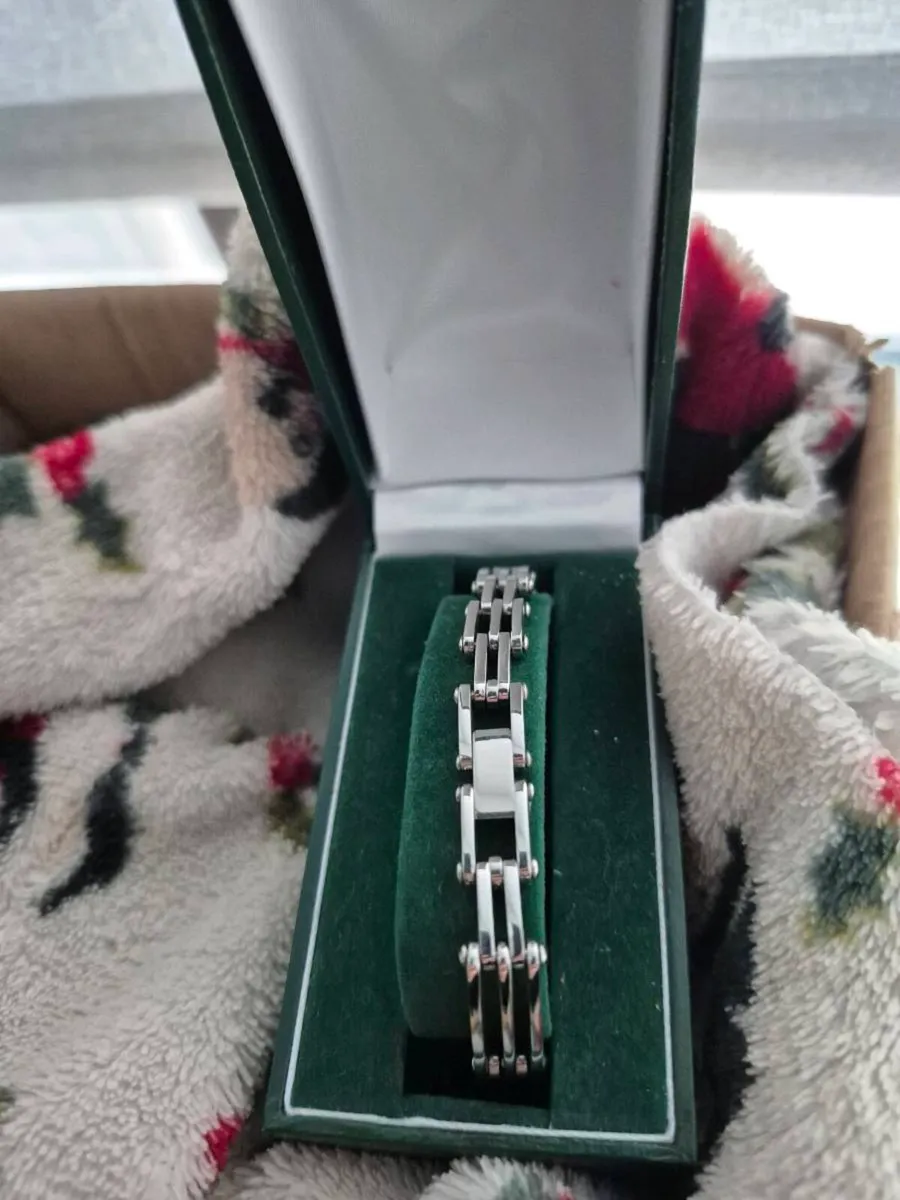 LADIES BRACLET - Image 1
