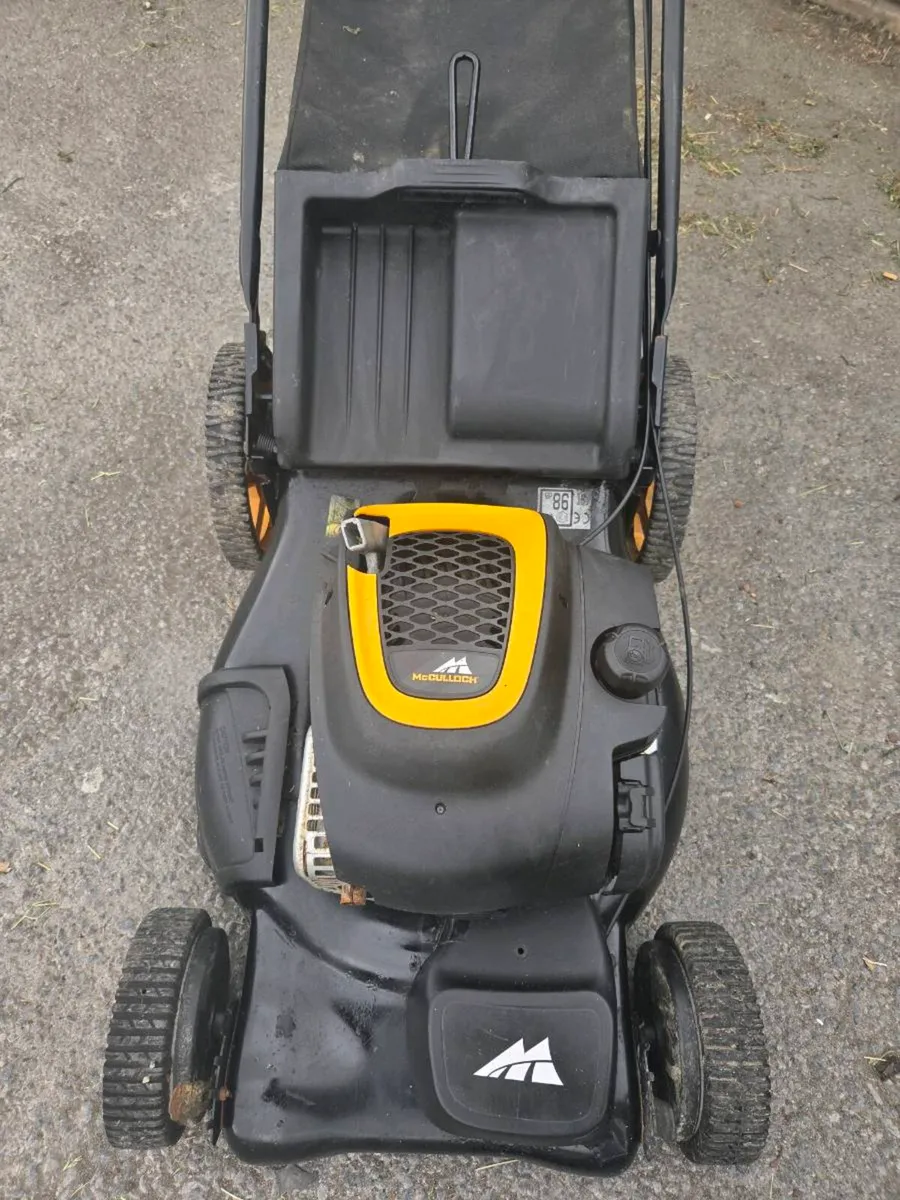 Mc culloch self drive lawnmover - Image 4