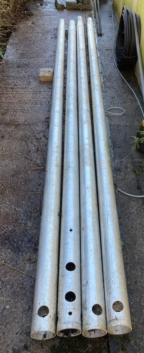 Alluminum poles - Image 1