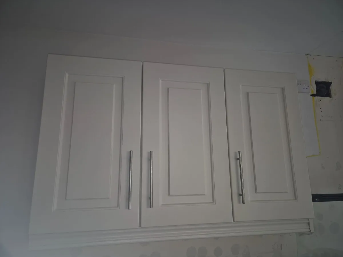 Kitchen cupboards - Image 2