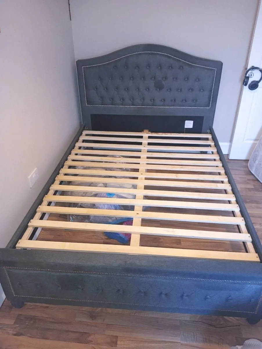 Double bed frame - Image 1