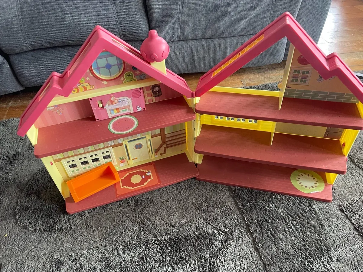 Gabbys doll house and Bluey house - Image 3