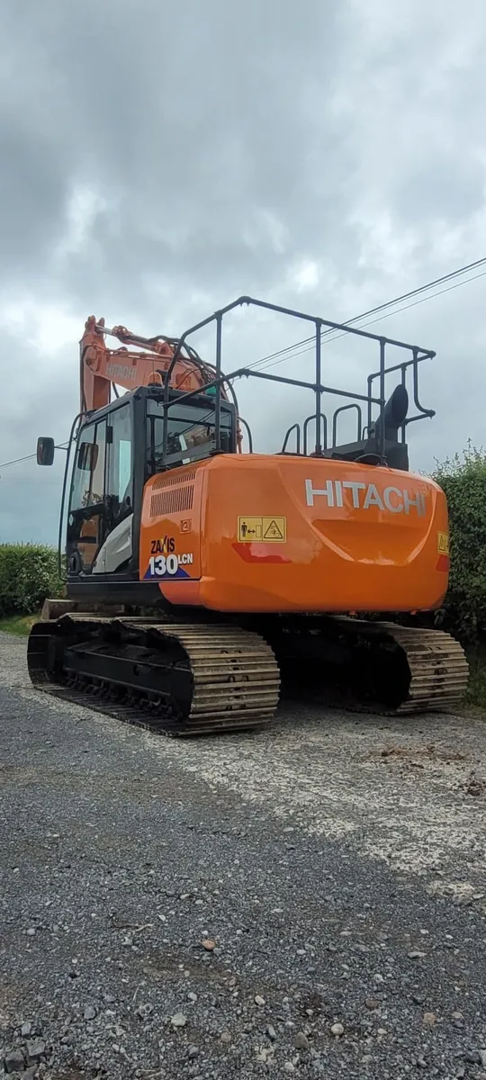 Hitachi 130-6 - Image 1