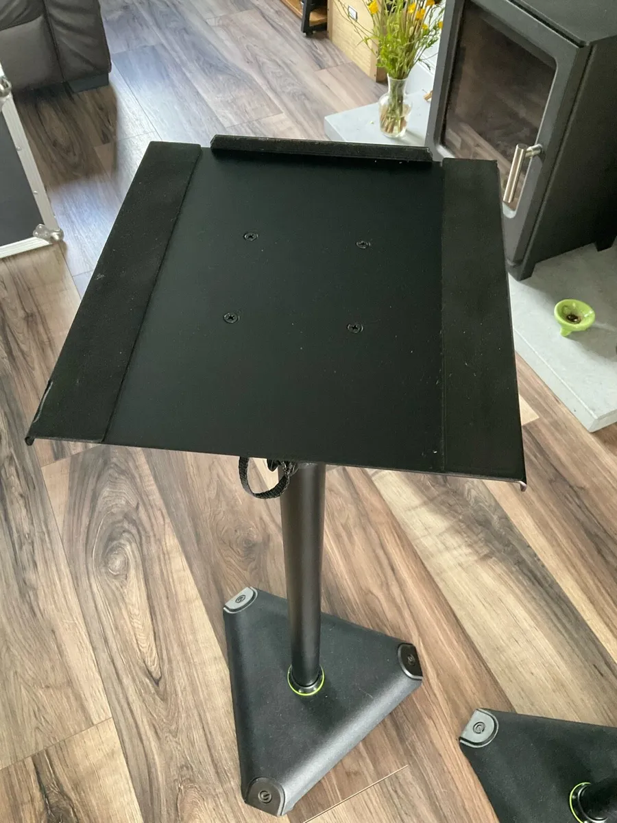 Gravity 3202 Speaker Stands - Image 3