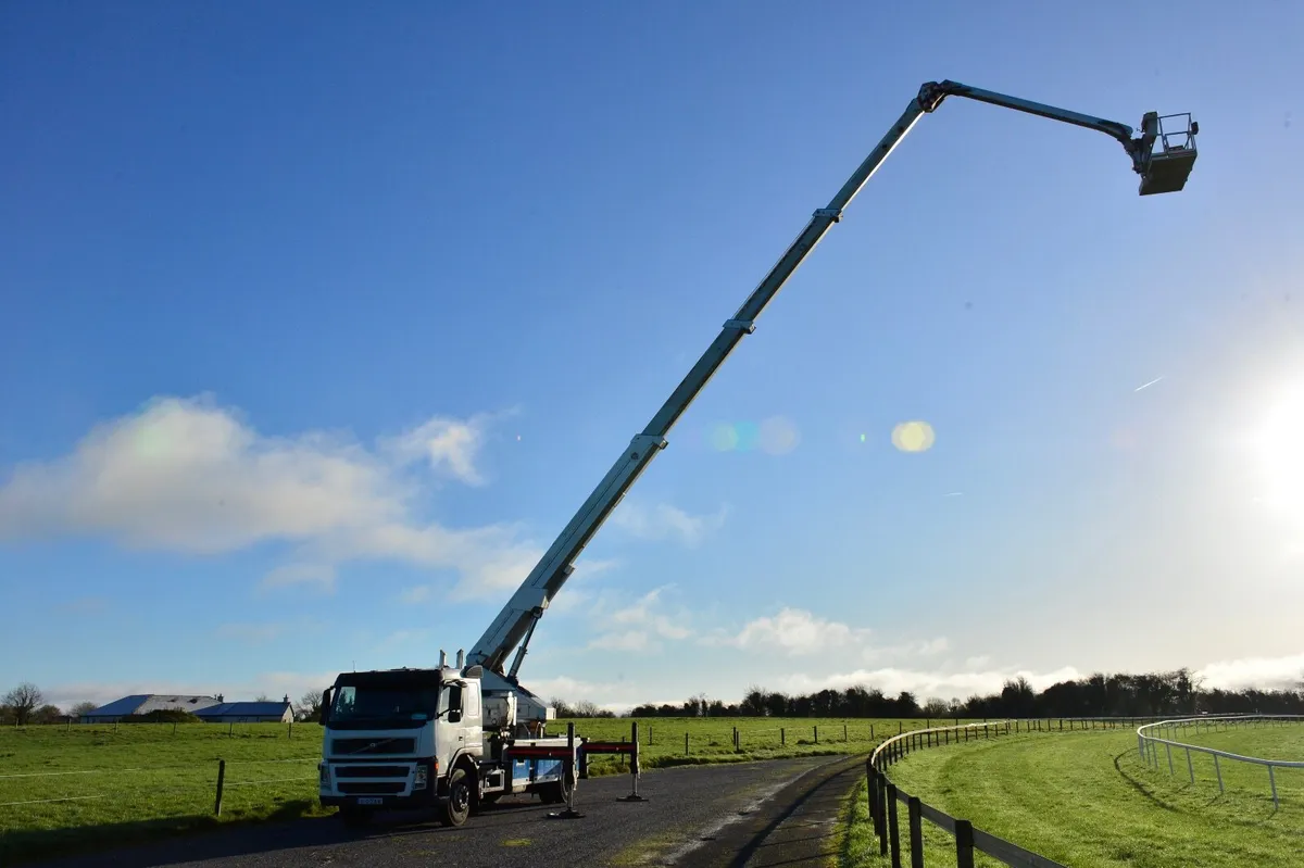Bronto S34MDT 1996 Cherrypicker - Image 1