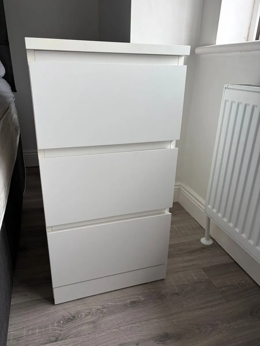 Bedside lockers - Image 1