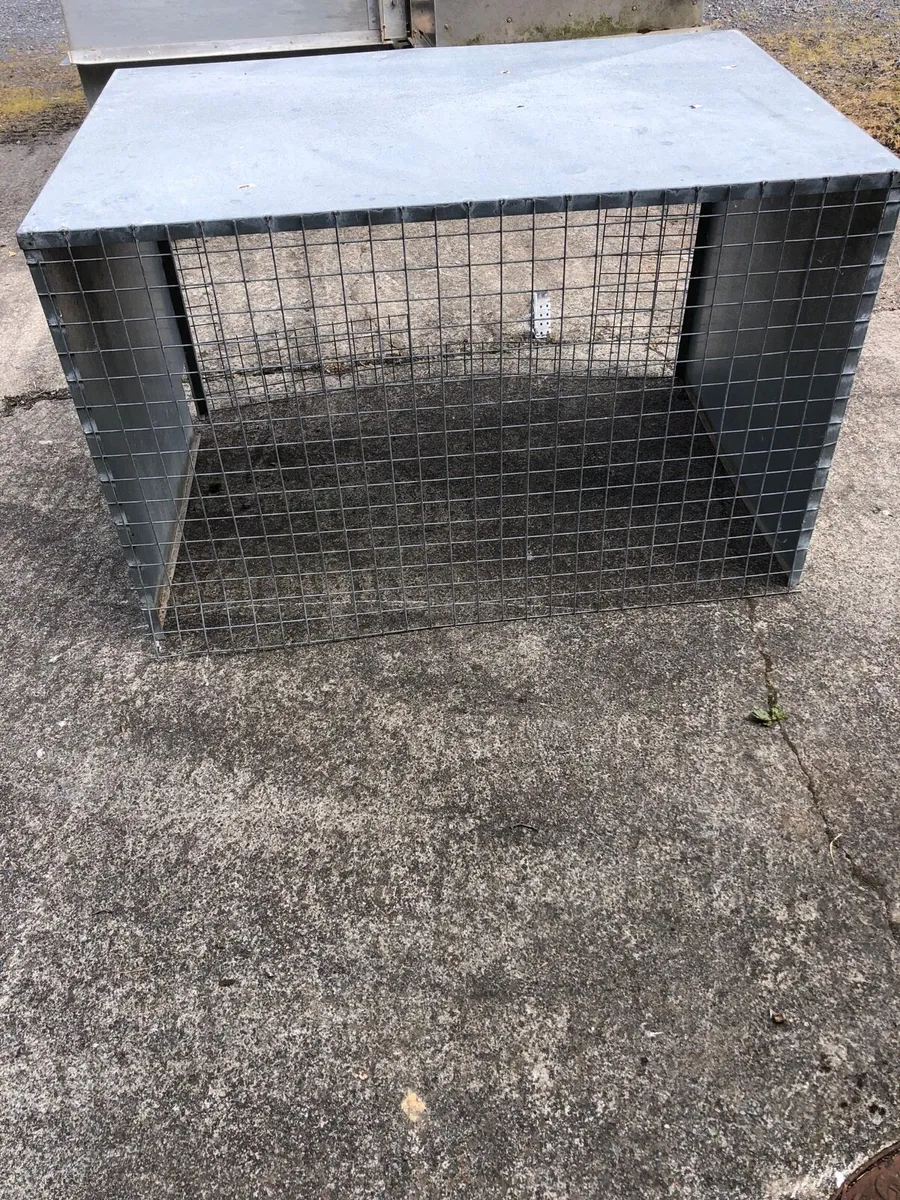Galvanised cage. - Image 1