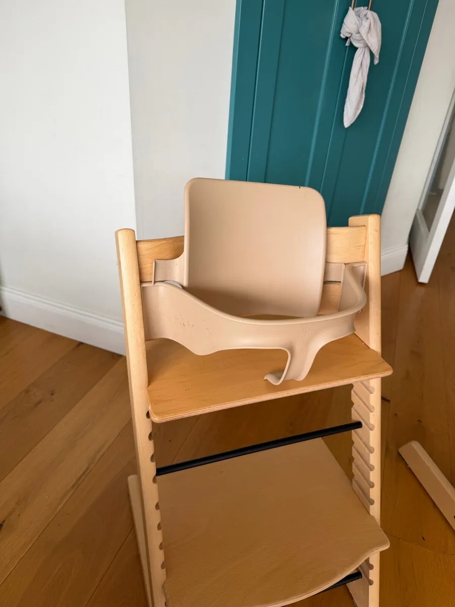 Tripp Trapp with baby seat - Image 3