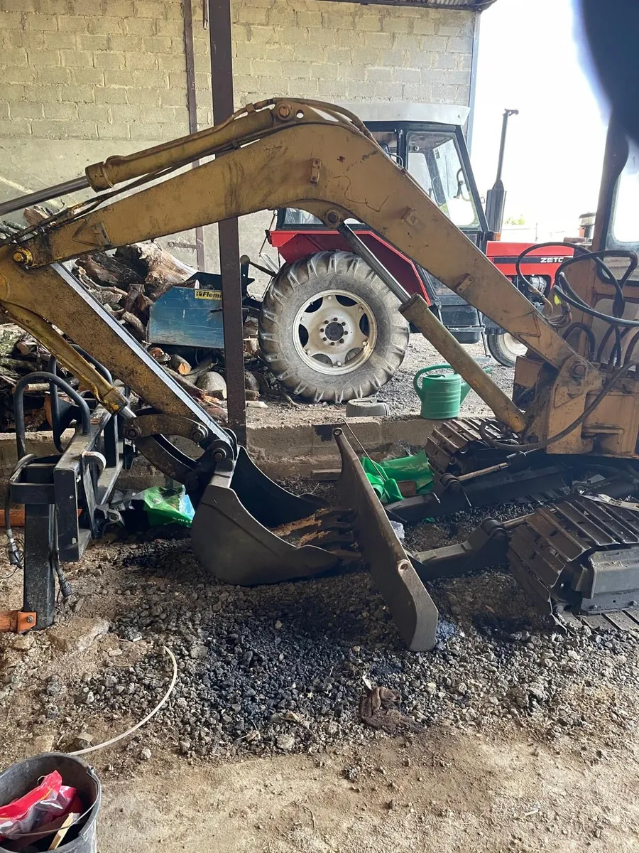 Mini digger - Image 2