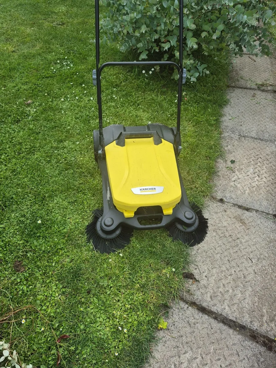 Yard sweeper - Image 2