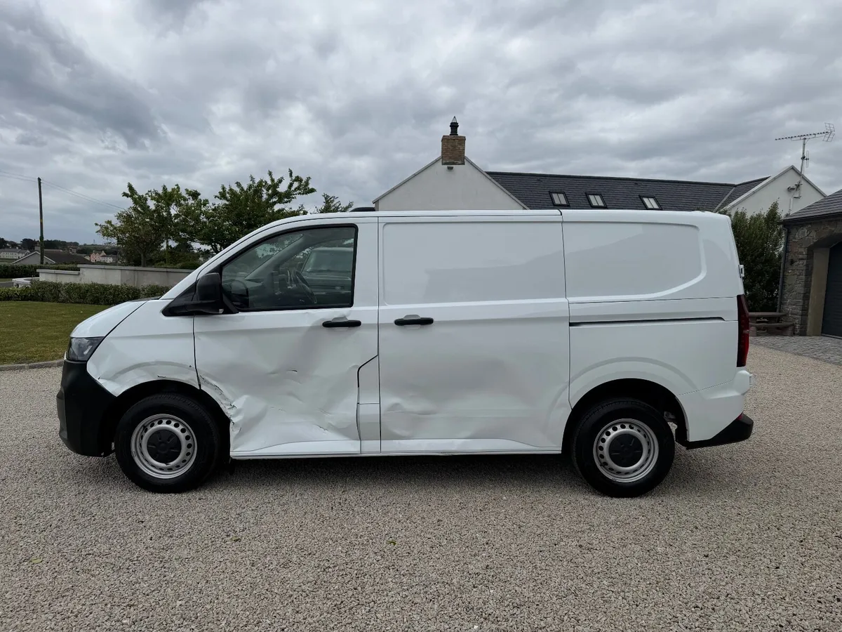 2025 (75) Volkswagen Transporter T30 Commerce Tdi - Image 4