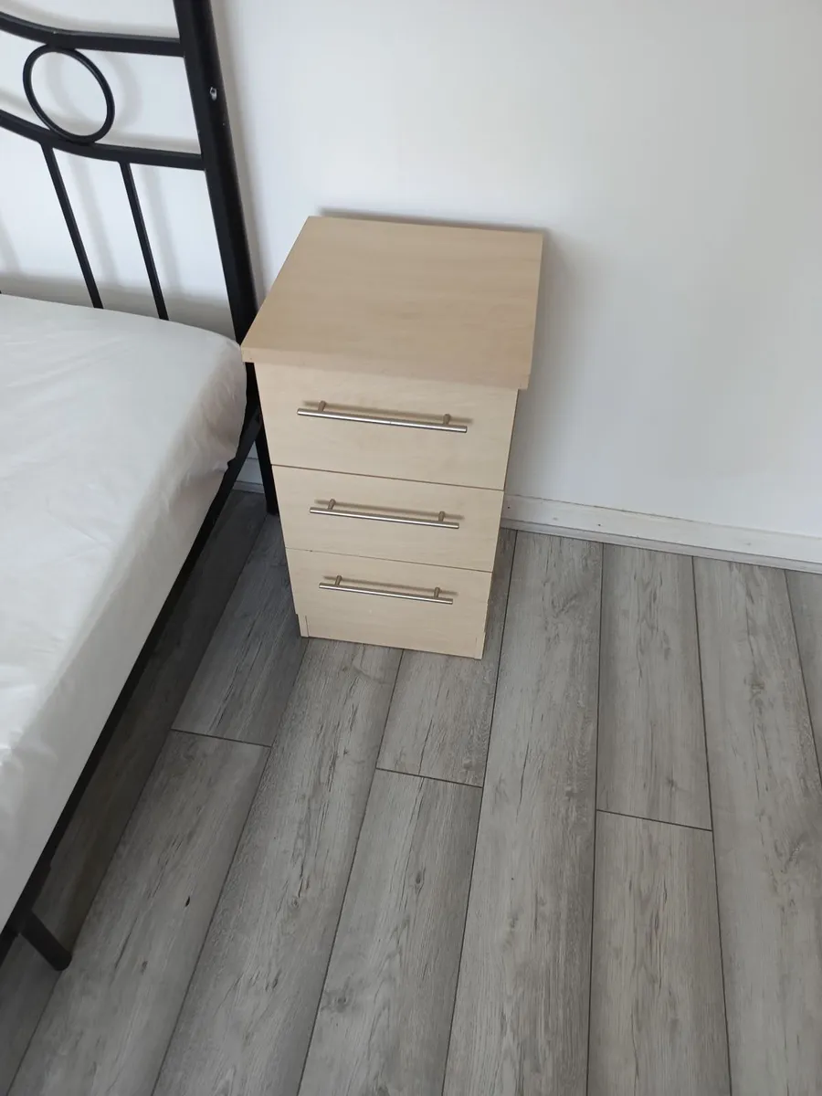 Bedside lockers - Image 2