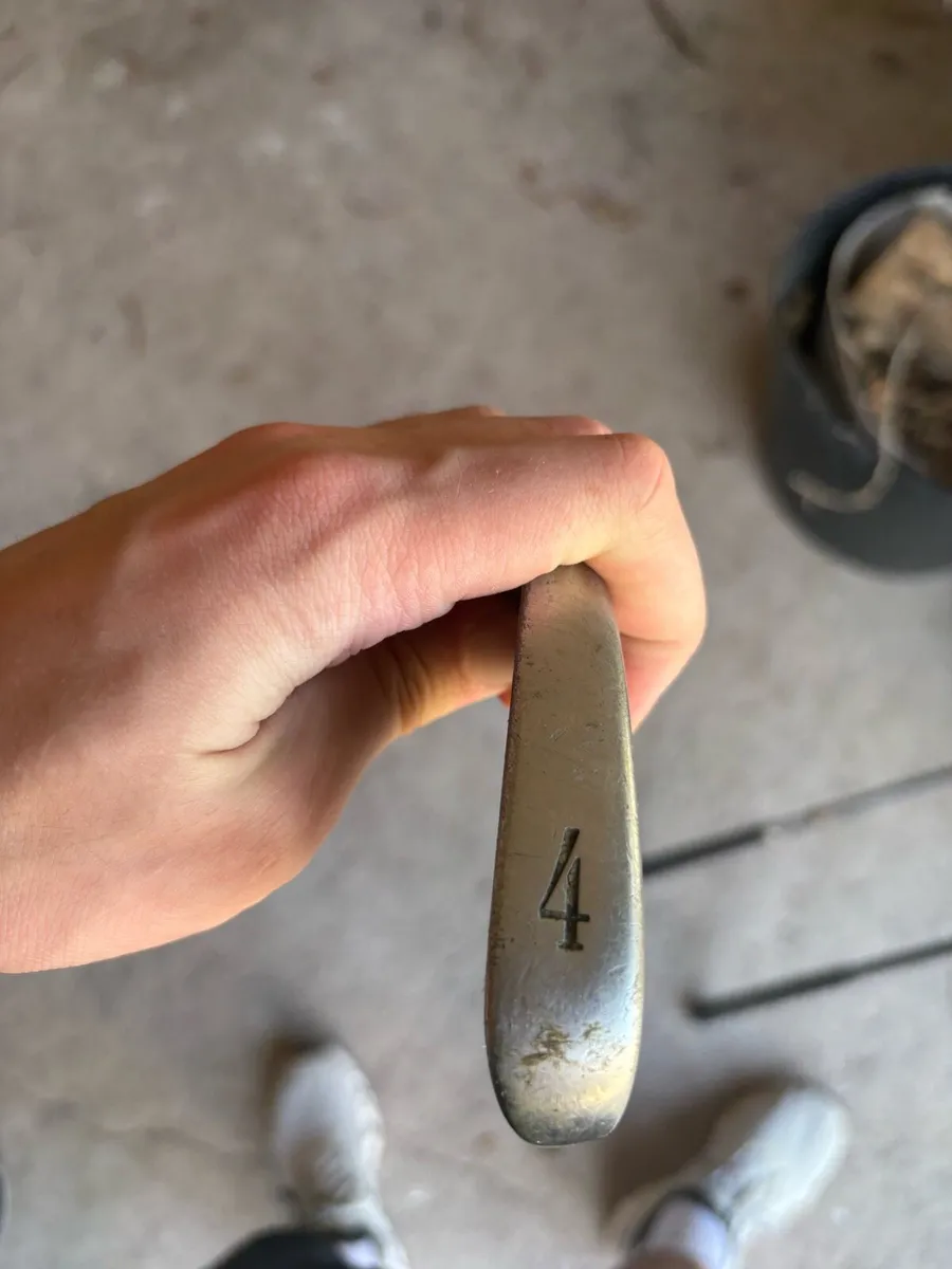 Titleist 762 4 Iron - Image 1