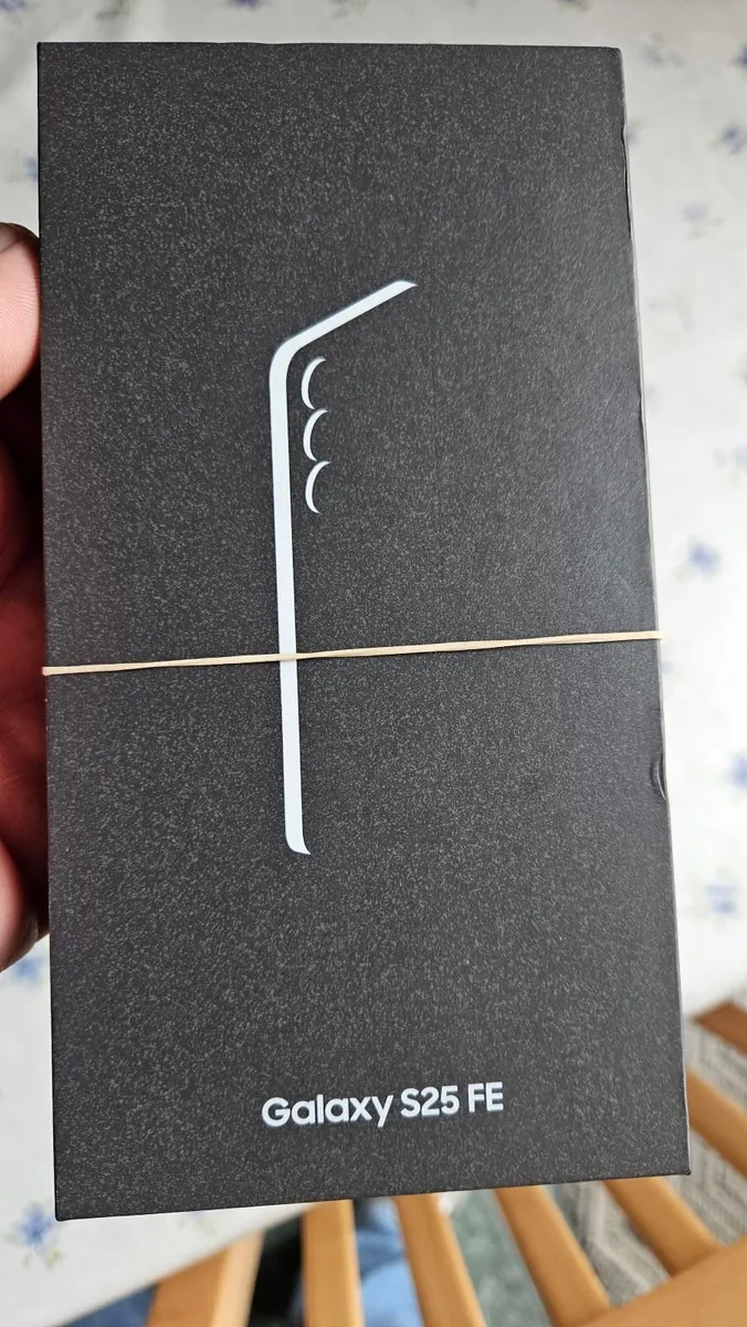 Samsung Galaxy S25FE for sale - Image 1