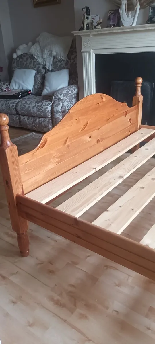 Double bed - Image 2