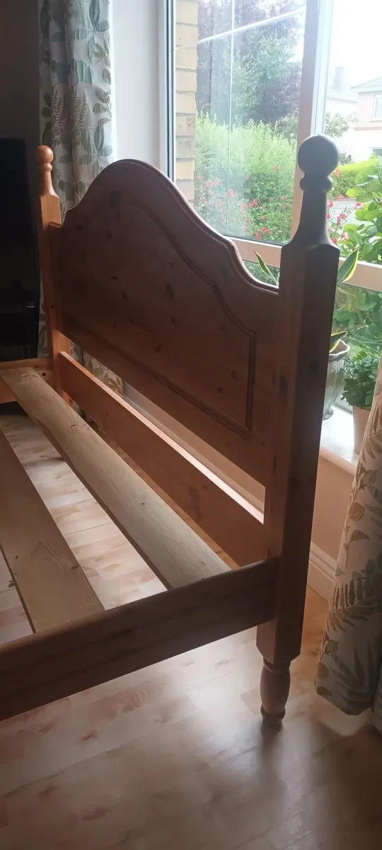 Double bed - Image 3